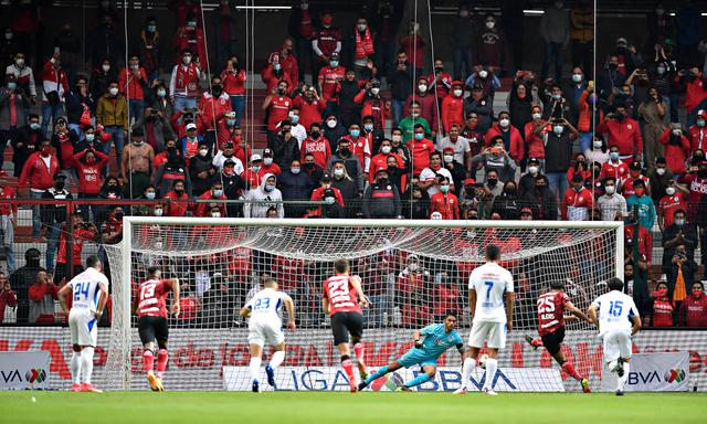 Toluca vence a Cruz Azul en el duelo de ida de los cuartos de final de Liga MX | Foto: Toluca