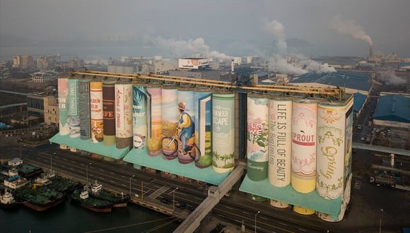 La obra se halla en el puerto de la ciudad de Incheon, en Corea del Sur. (AFP)