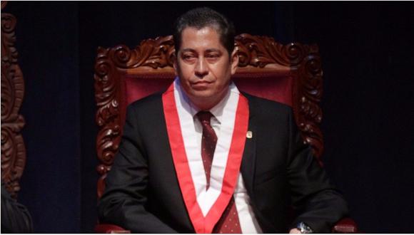 El magistrado del Tribunal Constitucional, Eloy Espinosa-Saldaña, dijo esperar que “el martes o el jueves a más tardar” se pueda resolver “si se admite la demanda competencial y la medida cautelar” que presentará el Ejecutivo.