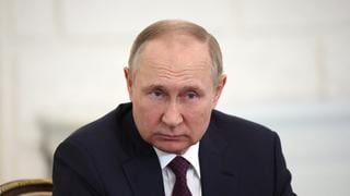 Putin pide a Ucrania garantizar la seguridad del tráfico marítimo