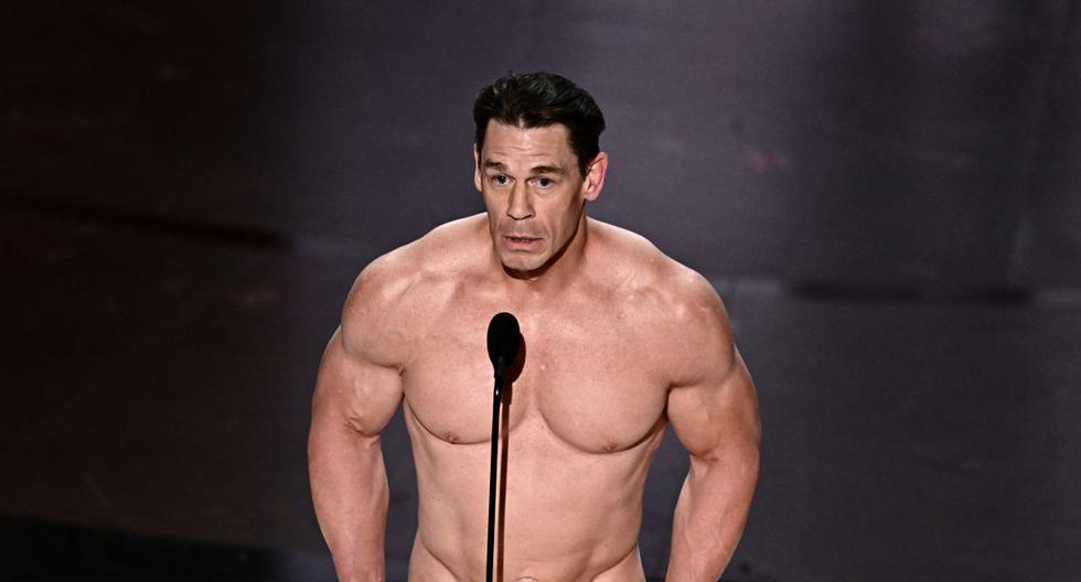 Oscar 2025 John Cena presentó un premio Oscar desnudo Premios