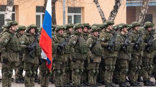 Tropas lideradas por Rusia inician la retirada de Kazajistán