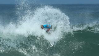 Surfista peruano Carlo Mario Zapata quedó quinto en la Copa Tubos QS en Punta Hermosa