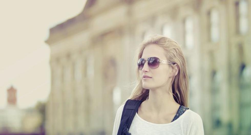 Hay varias razones por las que deberías elegir a una mujer que ama viajar. (Foto: ThinkStock)