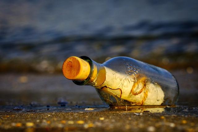 La botella fue encontrada por una mujer en Países Bajos (Foto: Pixabay/ Referencial)