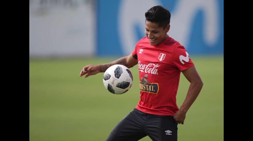 Raúl Ruidíaz es el goleador del Morelias de México. La 'pulga' llega a la selección en gran forma. (Foto: FPF)