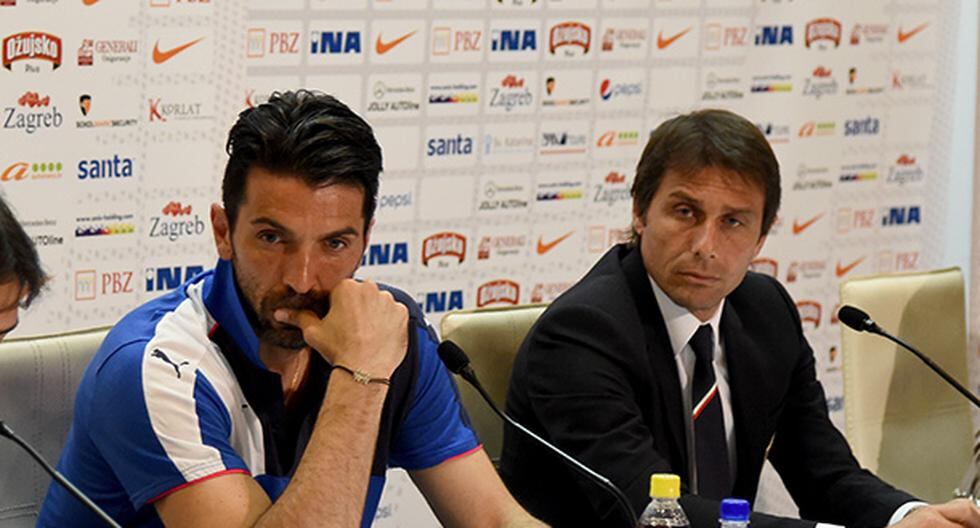 Gianluigi Buffon y Antonio Conte reprensentan a la Selección Italiana como capitán y técnico. Ambos declinaron votar en el Balón de Oro (Foto: Getty Images)
