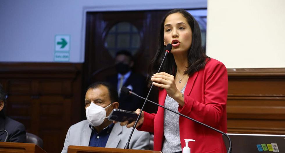 Medida fue propuesta por la congresista Sigrid Bazán. (Foto: Congreso)