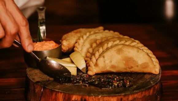 El relleno de la empanada argentina puede incluir carnes rojas o blancas. (Foto: La Cabrera)