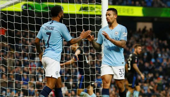 Gabriel Jesus y Raheem Sterling se juntaron para poner el 4-0 a favor del Manchester City sobre el Rotherham United en la FA Cup. (Foto: Reuters).