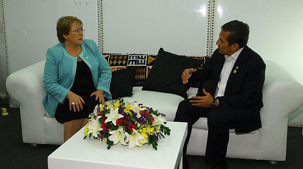 Humala y Bachelet conversaron durante cumbre en Paracas - 1