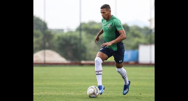 Fernando Pacheco entrenando durante la semana para el duelo Fluminense vs. Botafogo. (Foto: Twitter)