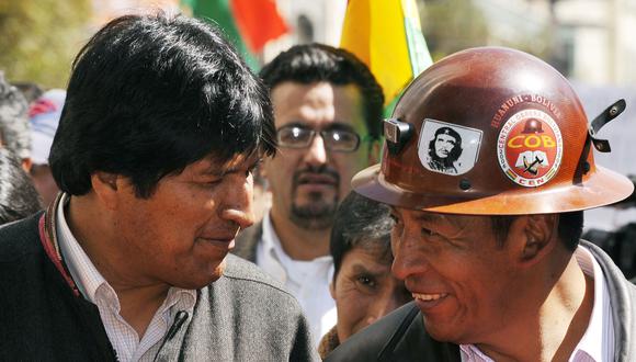 Evo Morales en una manifestación de la COB el 1 de mayo del 2009. (AIZAR RALDES / AFP).