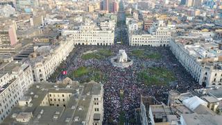 Segunda marcha nacional: las postales aéreas de la llegada de los manifestantes a la Plaza San Martín | FOTOS