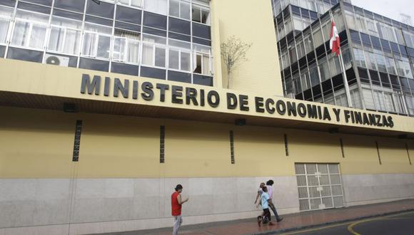 “El Consejo Fiscal exhorta al MEF a solicitar formalmente opinión previa del CF del informe de actualización de proyecciones macroeconómicas y fiscales a presentarse en marzo del 2020”, manifestó el CF en un comunicado.