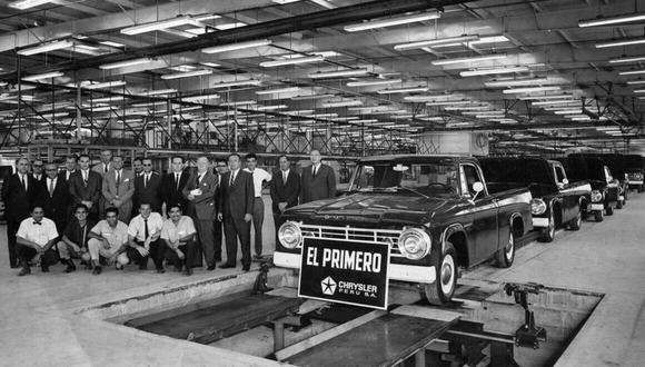 Inauguración de planta Chrysler. Facebook: Tradiciones limeñas