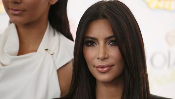 Twitter: ¿por qué Kim Kardashian casi nunca sonríe en fotos?
