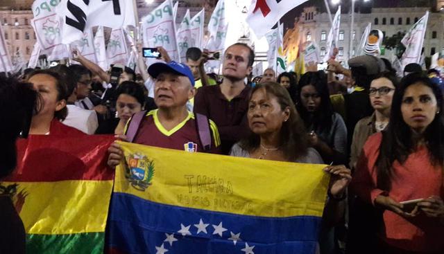 Las marchas en favor y en contra del presidente de Venezuela, Nicolás Maduro, ocurrieron un día antes del inicio de la Cumbre de las Américas. (Jorge Malpartida/El Comercio)