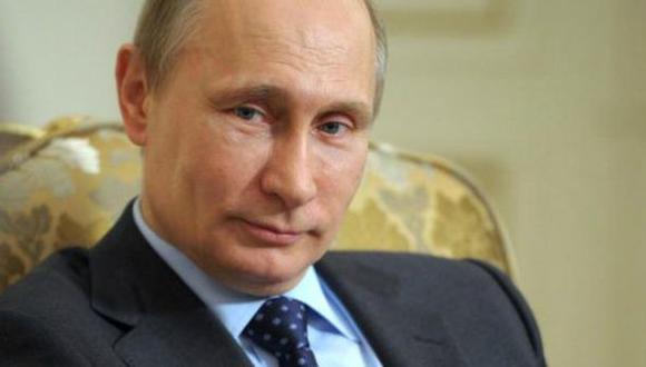 Putin firma ley que permite vetar ONG extranjeras "indeseables"