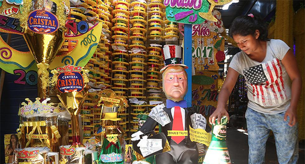 Aumentó demanda de muñecos para quemar en Año Nuevo en Lima, Perú. (Foto: EFE)