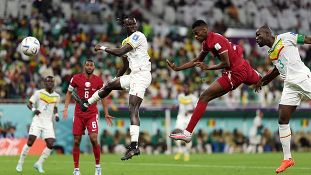 Mohammed Muntari fue el jugador en anotar el primer gol en una Copa del Mundo para la selección de Qatar. Lo hizo en la derrota 3 a 1 frente a Senegal en la segunda fecha del grupo A de este Mundial. Este es un histórico tanto para los qataríes que se despiden de su Mundial en la fase de grupos.