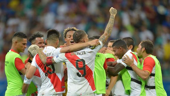 Cuatro décadas después de aquella recordada semifinal de Copa América en la que se impuso Chile, la selección peruana tiene la oportunidad de escribir una nueva historia. (Foto: AFP)