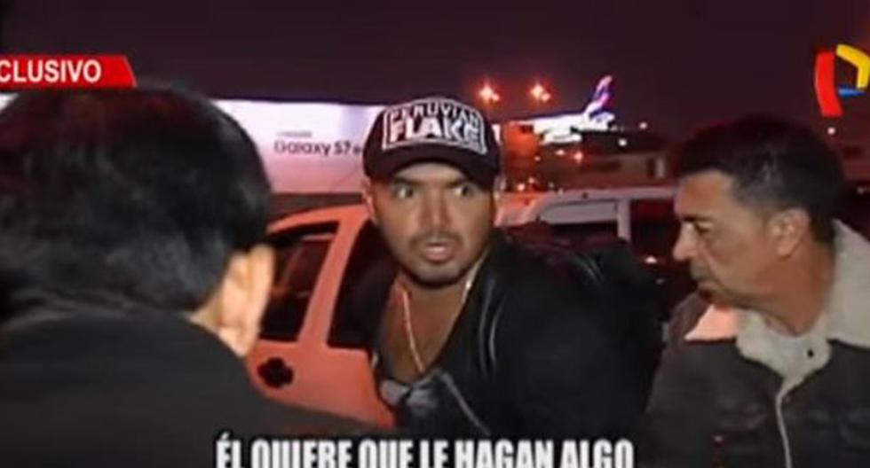 Juan Vargas casi pierde la paciencia con reportero de espectáculos. (Foto: Captura)