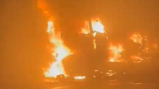 Una veintena de vehículos son quemados en zona cercana al conflicto mapuche en Chile 