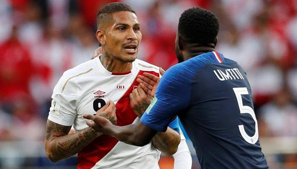 Perú vs. Francia: Guerrero discutió con Umtiti y juez le mostró la amarilla en el Mundial Rusia 2018. (Foto: Reuters)
