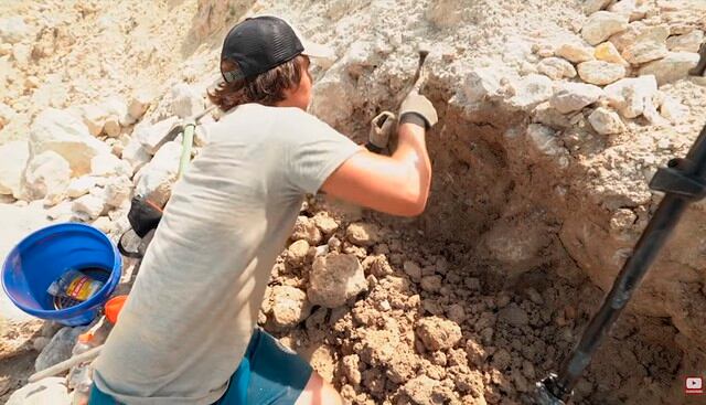 Visitó mina en búsqueda de piedras preciosas y terminó haciendo el mayor de todos los descubrimientos. (YouTube | PaleoCris)