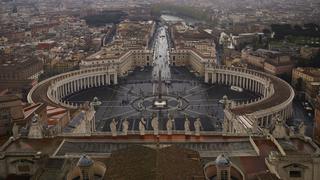 Ángel Marcos: la espalda del Vaticano se revela en la galería Enlace [FOTOS]