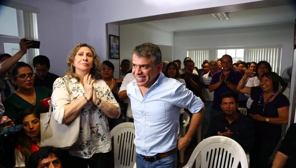 Líder del Partido Morado usó sus redes sociales para criticar una de las medidas instauradas por el presidente Martín Vizcarra. (Foto: GEC)
