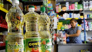 Inflación y aceite: Cinco claves para entender por qué no bajan los precios del aceite y la canasta básica