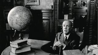 Los 120 años de Jorge Luis Borges, el escritor que soñó con lo infinito