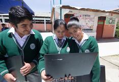 Colegio de Ayacucho accede a Internet gracias a MTC y Claro