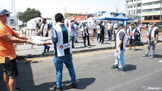 Alianza Lima donó 1500 almuerzos a personas vulnerables en La Victoria
