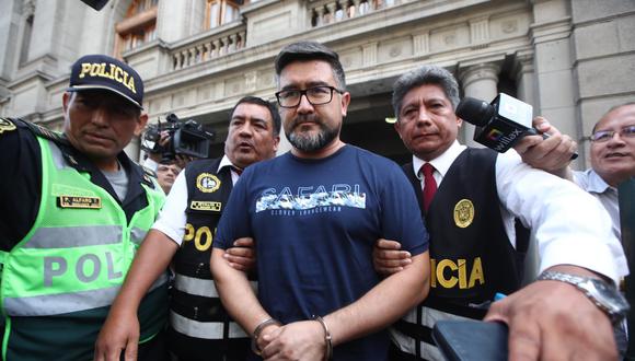 Geiner Alvarado fue detenido el viernes, tras orden de 36 meses de prisión preventiva en su contra, y este lunes fue trasladado a Palacio de Justicia