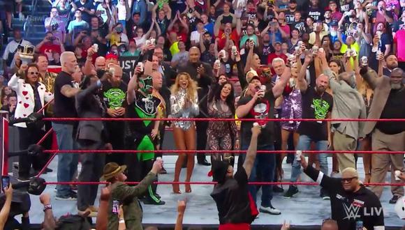 WWE Raw: revive la reunión de todas las leyendas de la marca roja con Stone Cold como protagonista | Foto: WWE