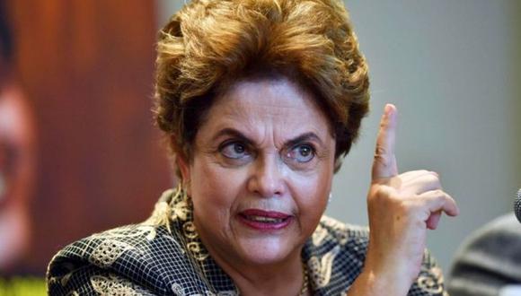 Dilma Rousseff, fue destituida como presidenta en 2016 por irregularidades fiscales. (Foto: AFP / Archivo)