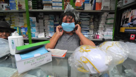 La propagación mundial del coronavirus ha generado en el Perú que se incremente la venta de mascarillas. (Foto: Diana Marcelo)