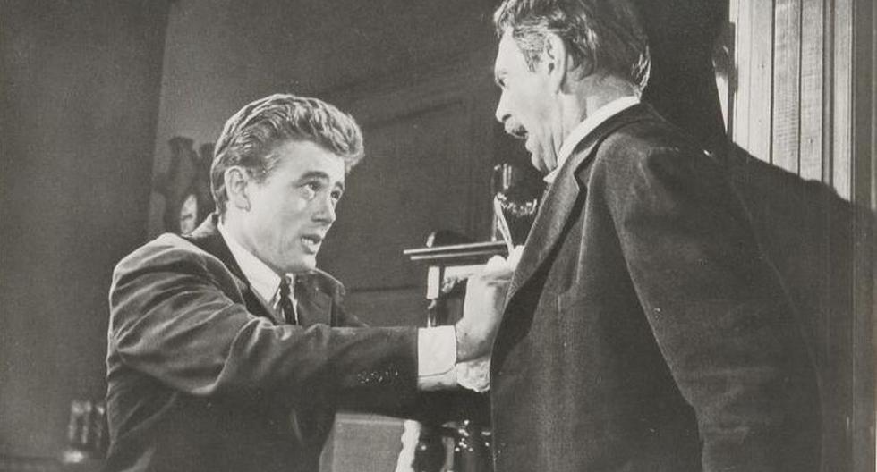 James Dean con Raymond Massey en 'Al este del edén'. (Foto: The New York Public Library)