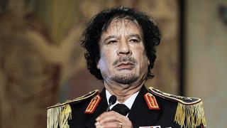 Cómo el dictador libio Muamar Gadafi fue asesinado por los rebeldes en Sirte