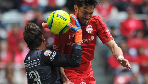 Toluca igualó 2-2 frente al Morelia y con esto avanzó a la semifinales de la Liga MX. La visita anotó ambos goles en los minutos de descuento (Foto: AFP)