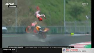 Dura caída de Marc Márquez tras perder el control de su moto | VIDEO