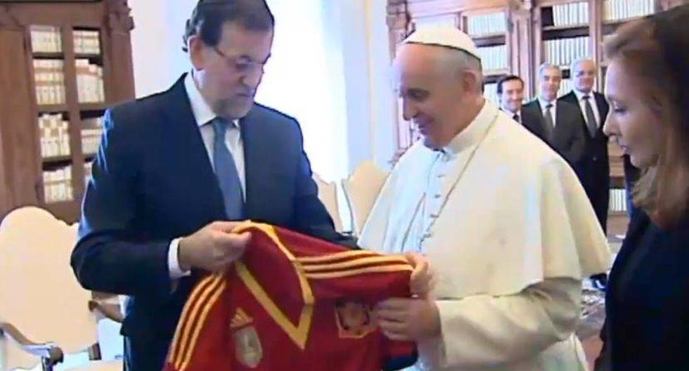 Papa Jorge Bergoglio es un declarado amante del balompié, en particular del club San Lorenzo. (Captura: youtube.com/bizipapo)