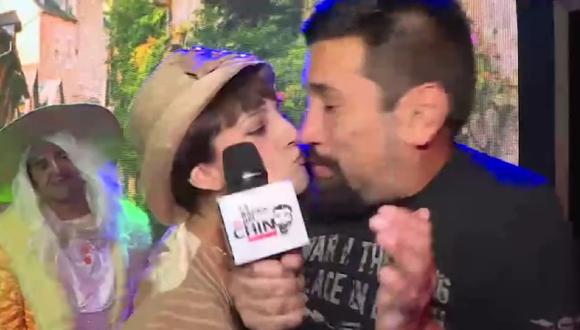 Aldo Miyashiro y Gianire Rosalino protagonizaron tierno beso durante entrevista. (Foto: Captura de video)