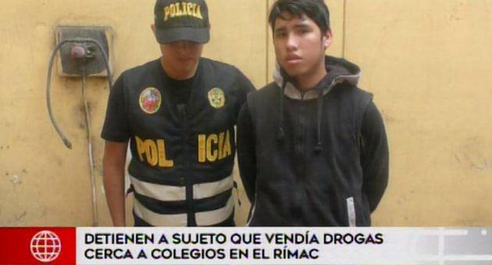 Según cuenta la policía, Walter Cervantes vendía bajo la modalidad de delivery. Había contactado a su comprador a través de Facebook. (Video: América TV)