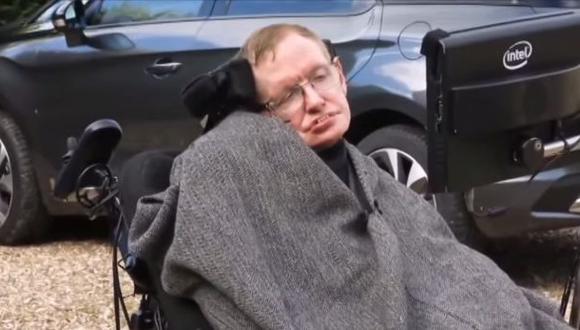 VIDEO: Stephen Hawking se une al Ice Bucket Challenge