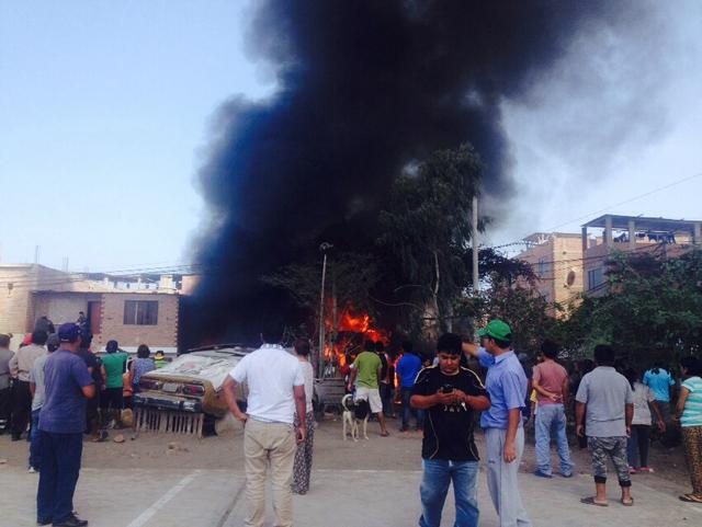 Incendio en Villa El Salvador consumió cuatro viviendas - 2