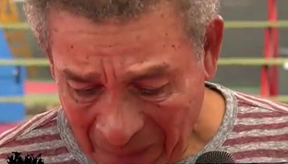 Héctor Chumpitaz llora por la muerte de Pelé.